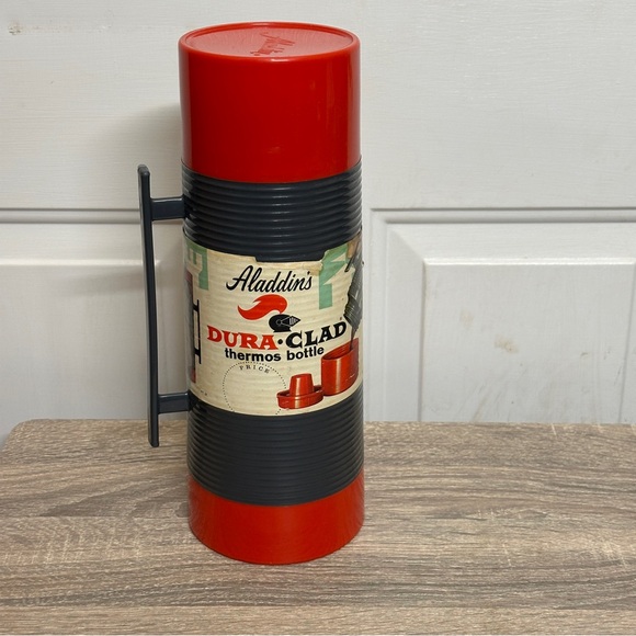 Aladdin Dura-Clad No. 2650 Thermos Bottle Insulated  Quart Gray Red Vintage New - Picture 1 of 9